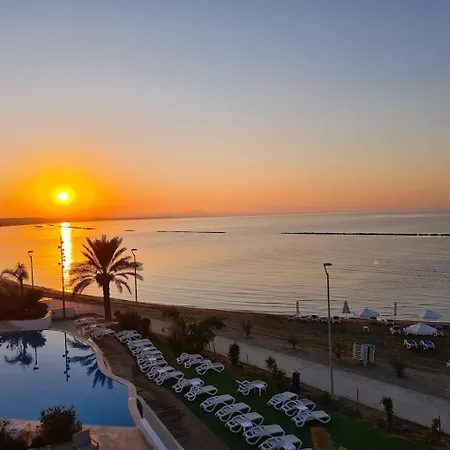 فندق ليبي بيتش