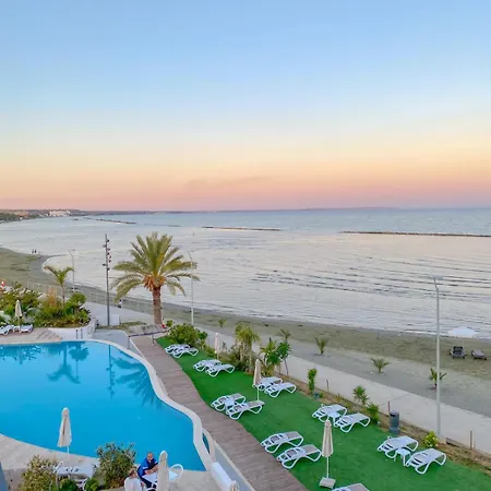 Hotel Lebay