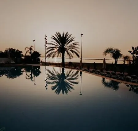 ليبي بيتش فندق لارنكا