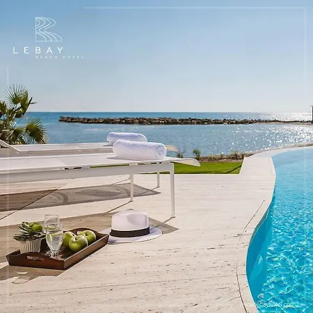 Lebay Hotell