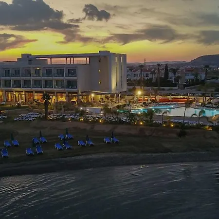 Hotell Lebay 3*