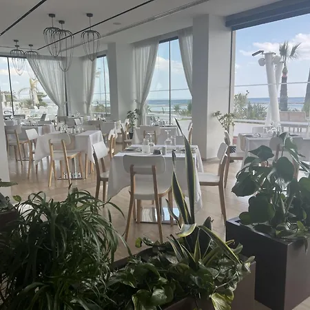 Lebay Hotel Larnaca