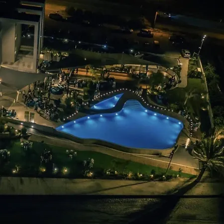 Lebay Hotel